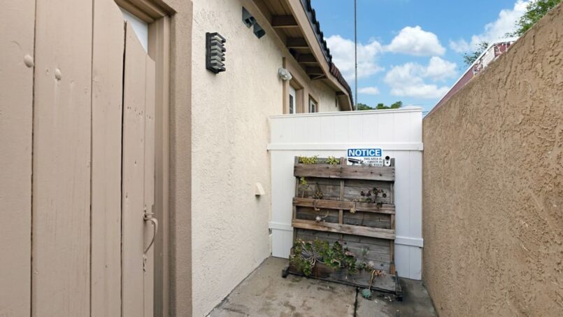 Serra Mesa San Diego vacation rental - home exterior and parking